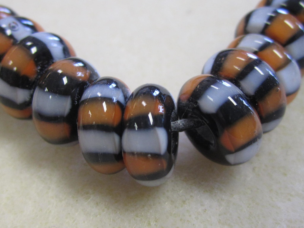 largerondelleblackwhitebrown Bead World Beads