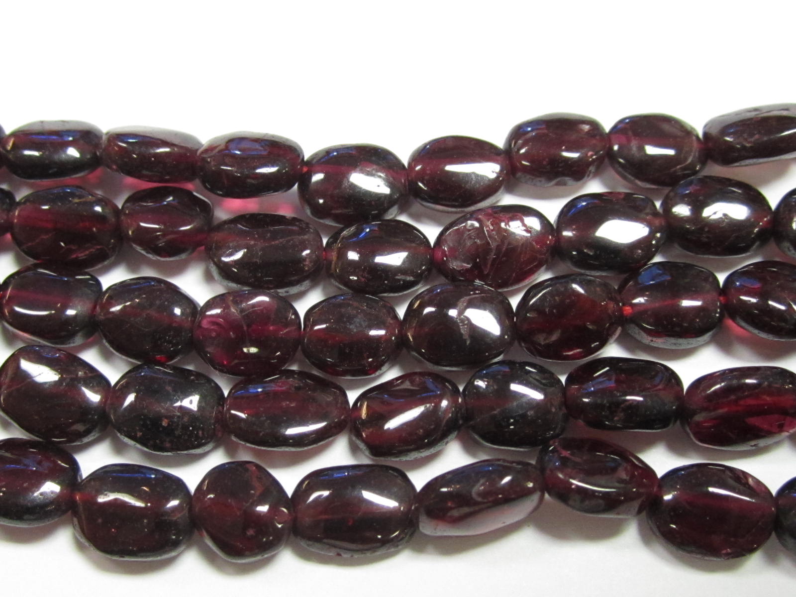 Garnet Beads - Flat Ovals 9mm x 6mm BeadWorldBeads