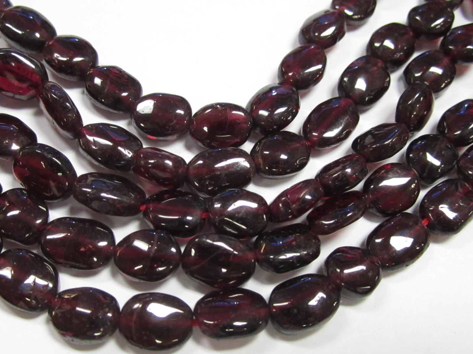 Garnet Beads - Flat Ovals 9mm x 6mm BeadWorldBeads