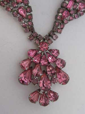 Vintage Rhinestone Jewelry – Rose Pink Necklace Beadworldbeads.com