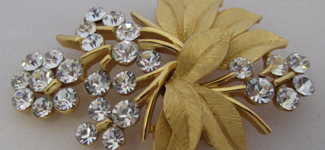 vintage rhinestone jewelry