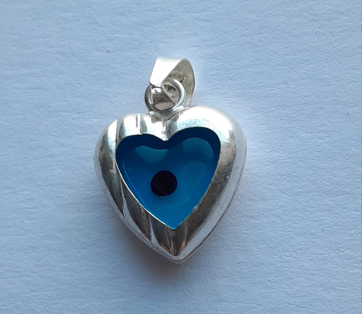 Wholesales Beads - Hearted Charm