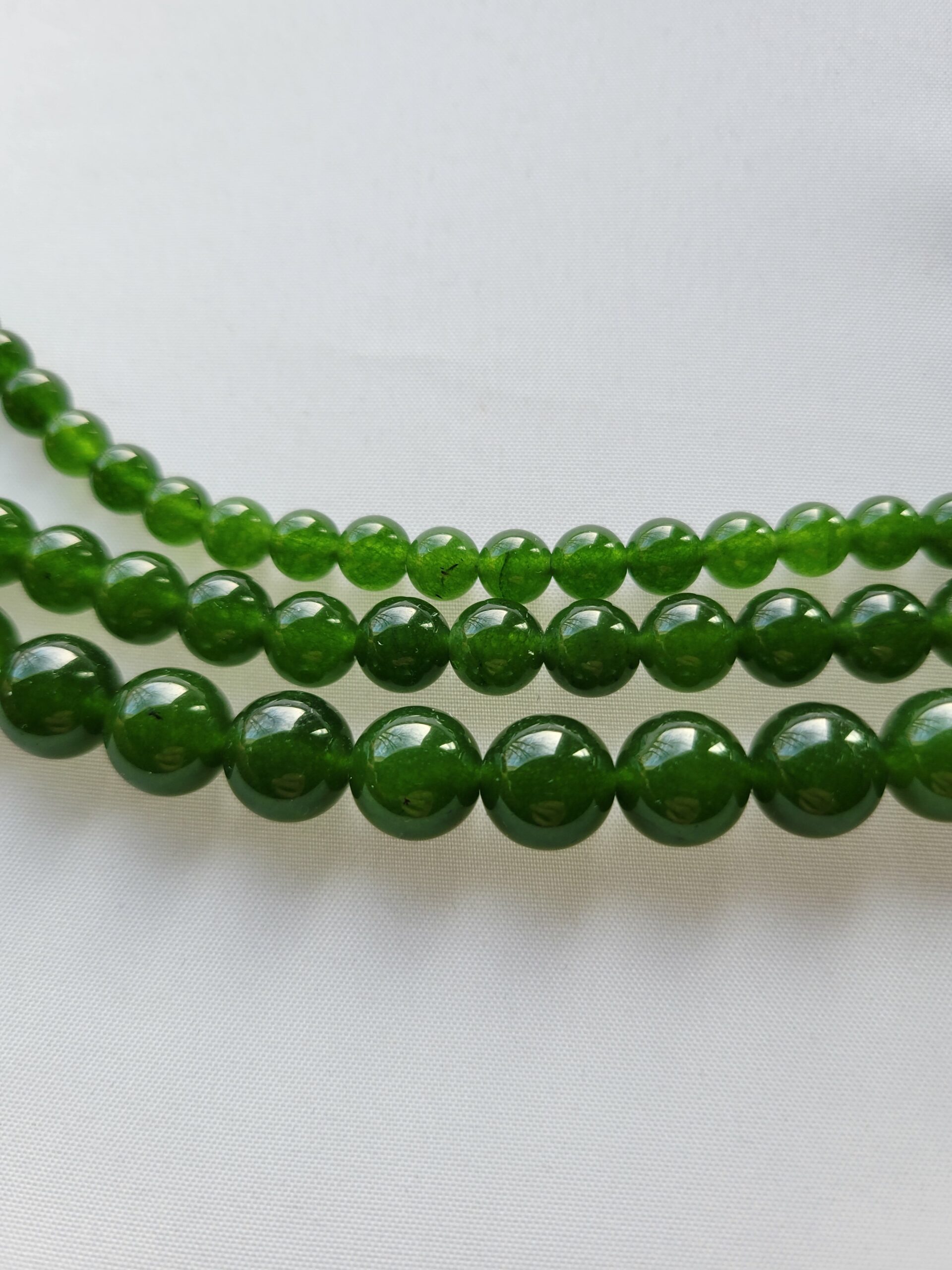 156 Imperial Green Jade Beads Graduated 6mm to 14mm 18 Inch Necklace With  Silver Clasp. Matching Earrings Available. - Etsy | Jade bead necklace,  Gemstone beaded necklace, Round bead necklace